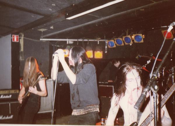 На сцене с Vinterkrig, 1997.