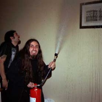 Мартин Мендес спешит на помощь, 2001.